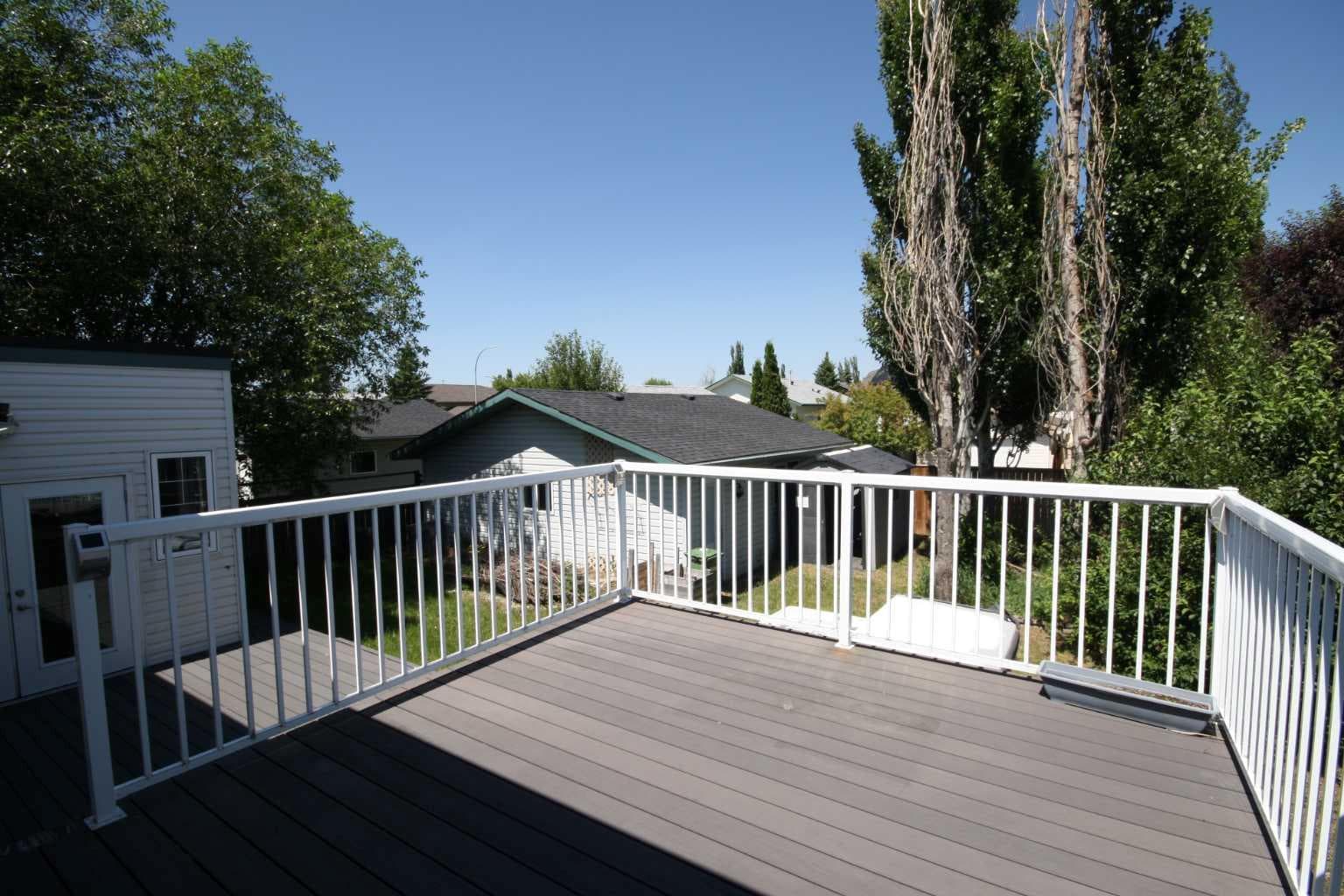 209 Strathaven Bay — photo 3