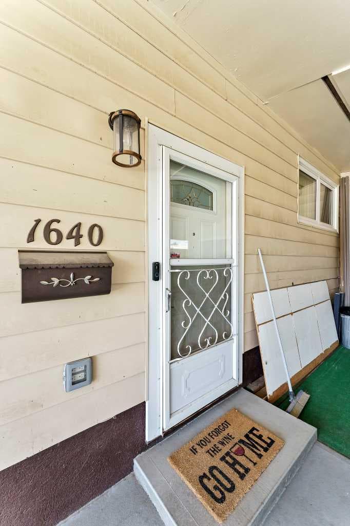 1640 9 Avenue NE — photo 5