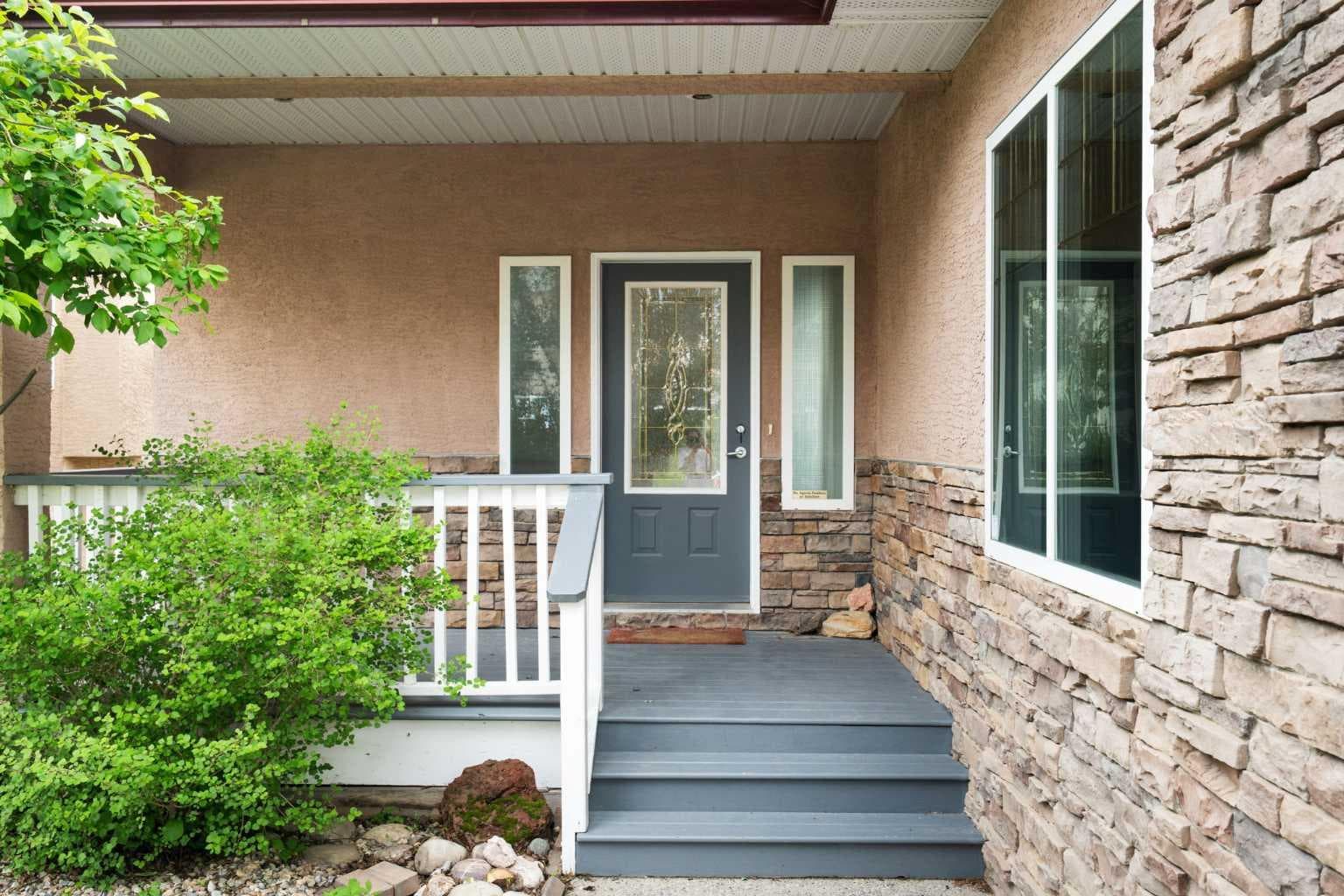79 Royal Crest Way NW — photo 3
