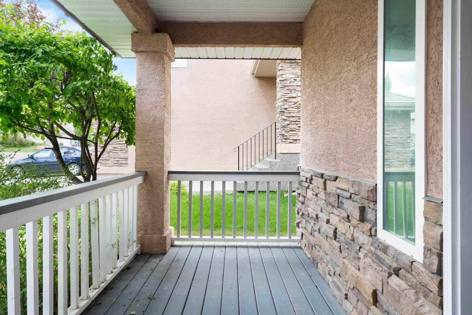 79 Royal Crest Way NW — photo 4
