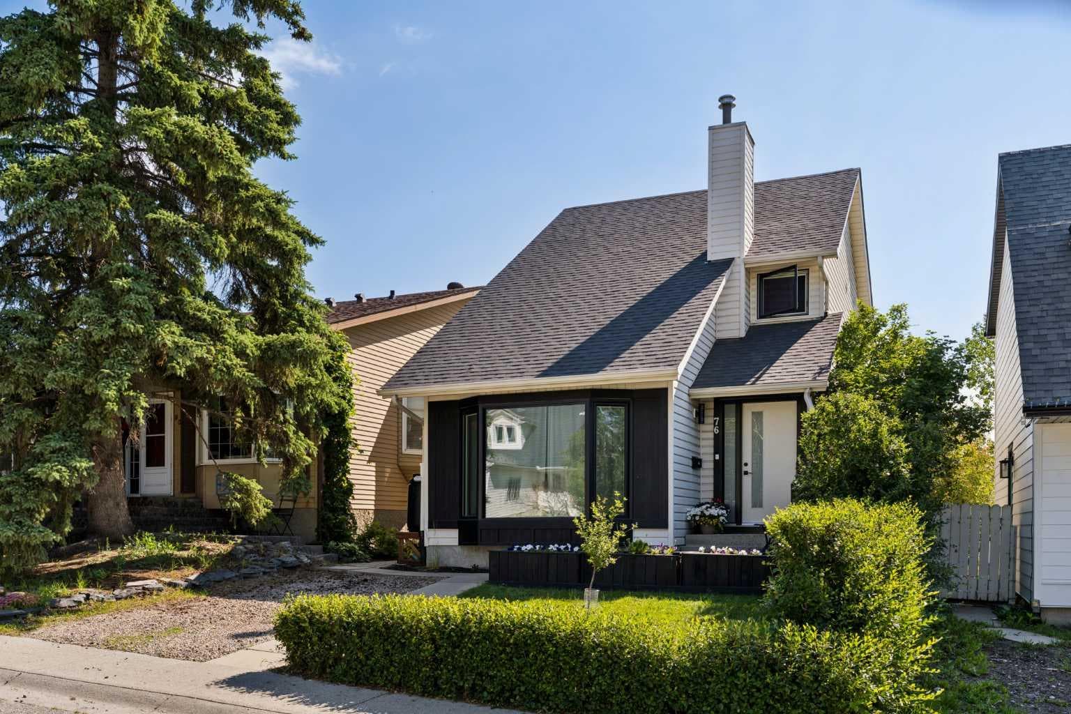 76 Ranchridge Way NW — photo 1