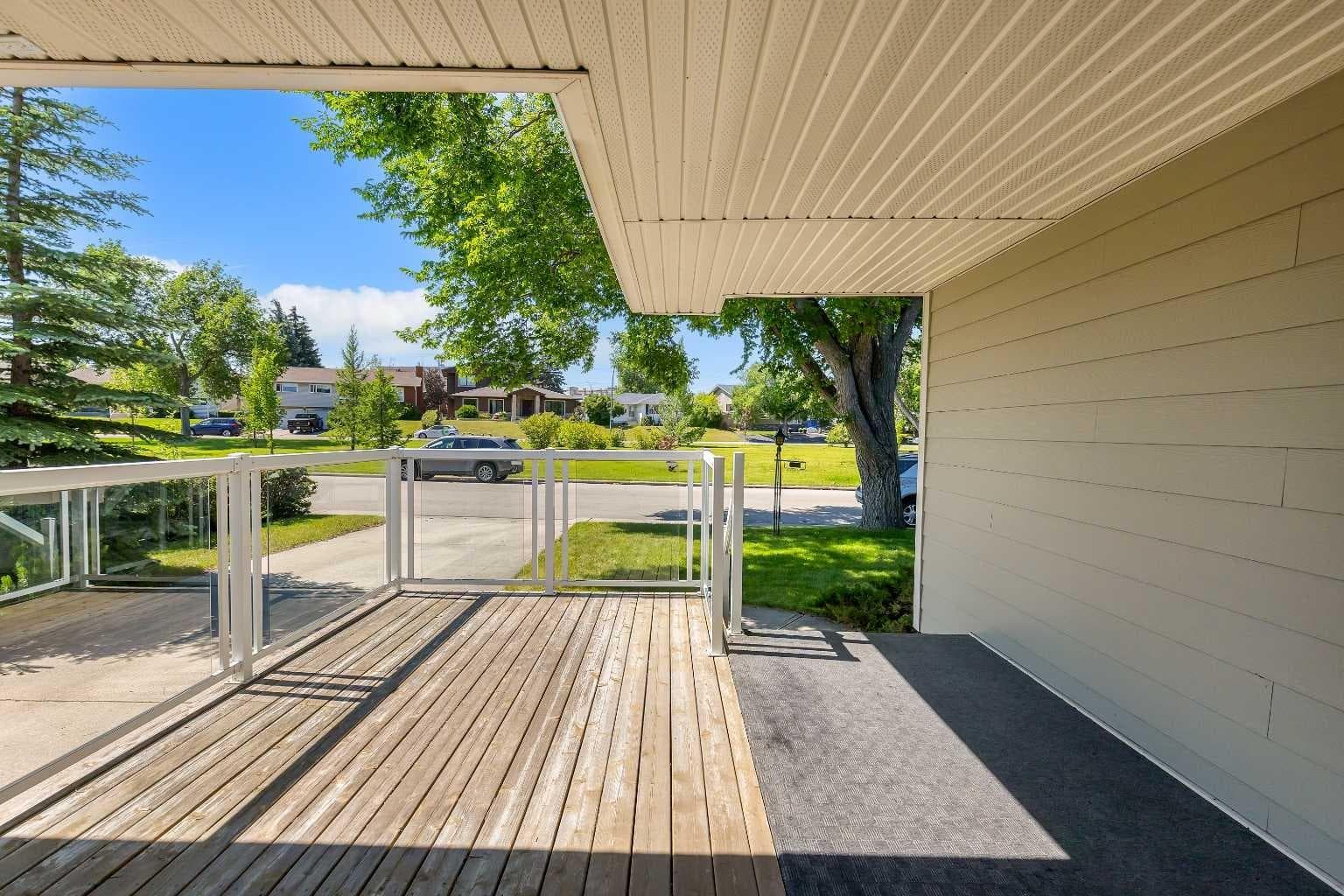 3324 Morley Crescent NW — photo 3