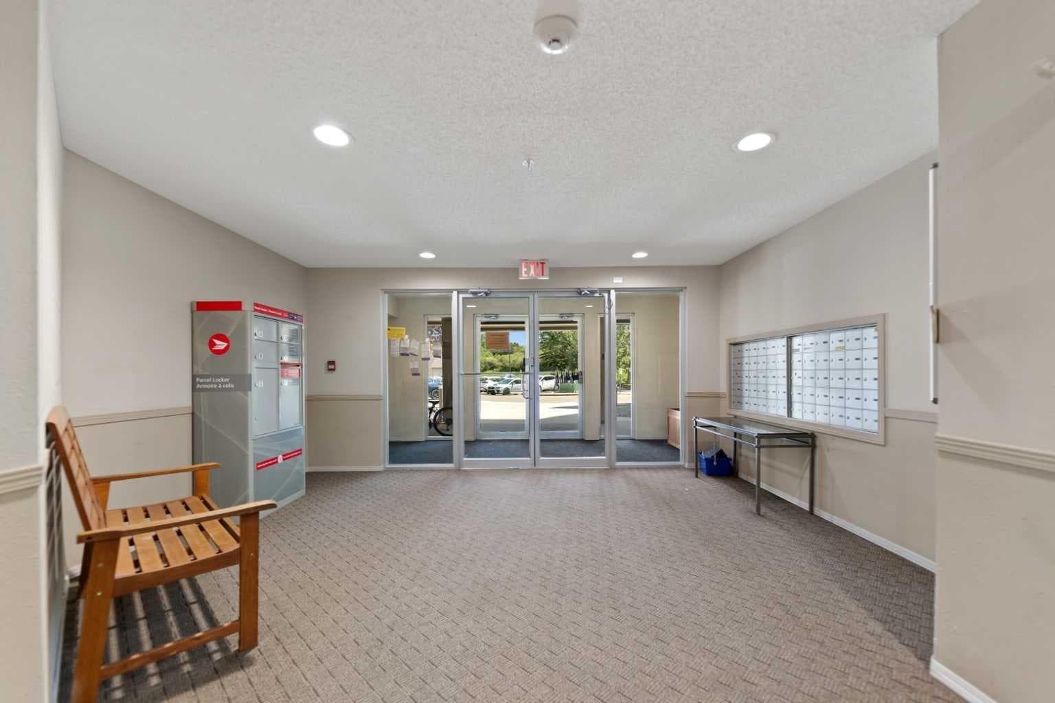 318, 3000 Citadel Meadow Point NW — photo 3