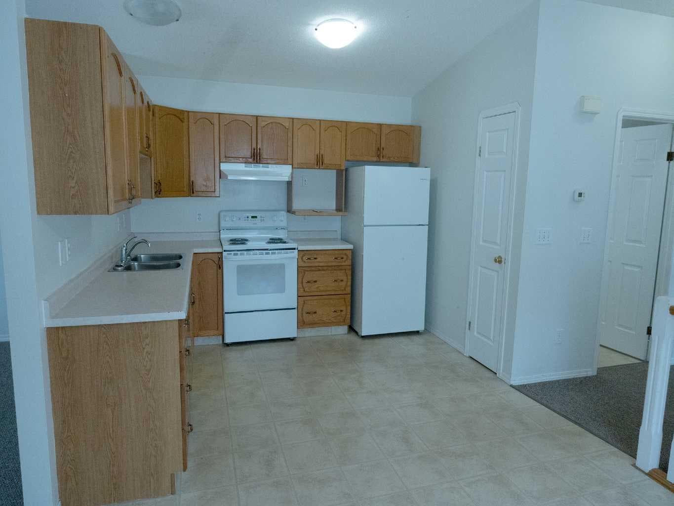68 Valleyview Drive SW — photo 4