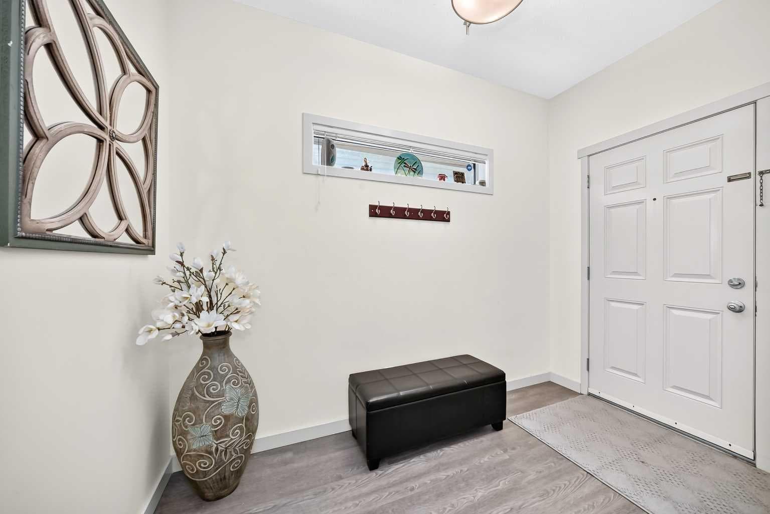 279 Copperpond Circle SE — photo 3