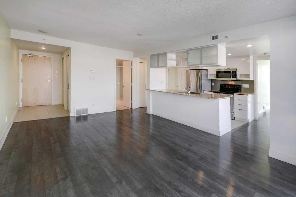 704, 1110 11 Street SW — photo 5
