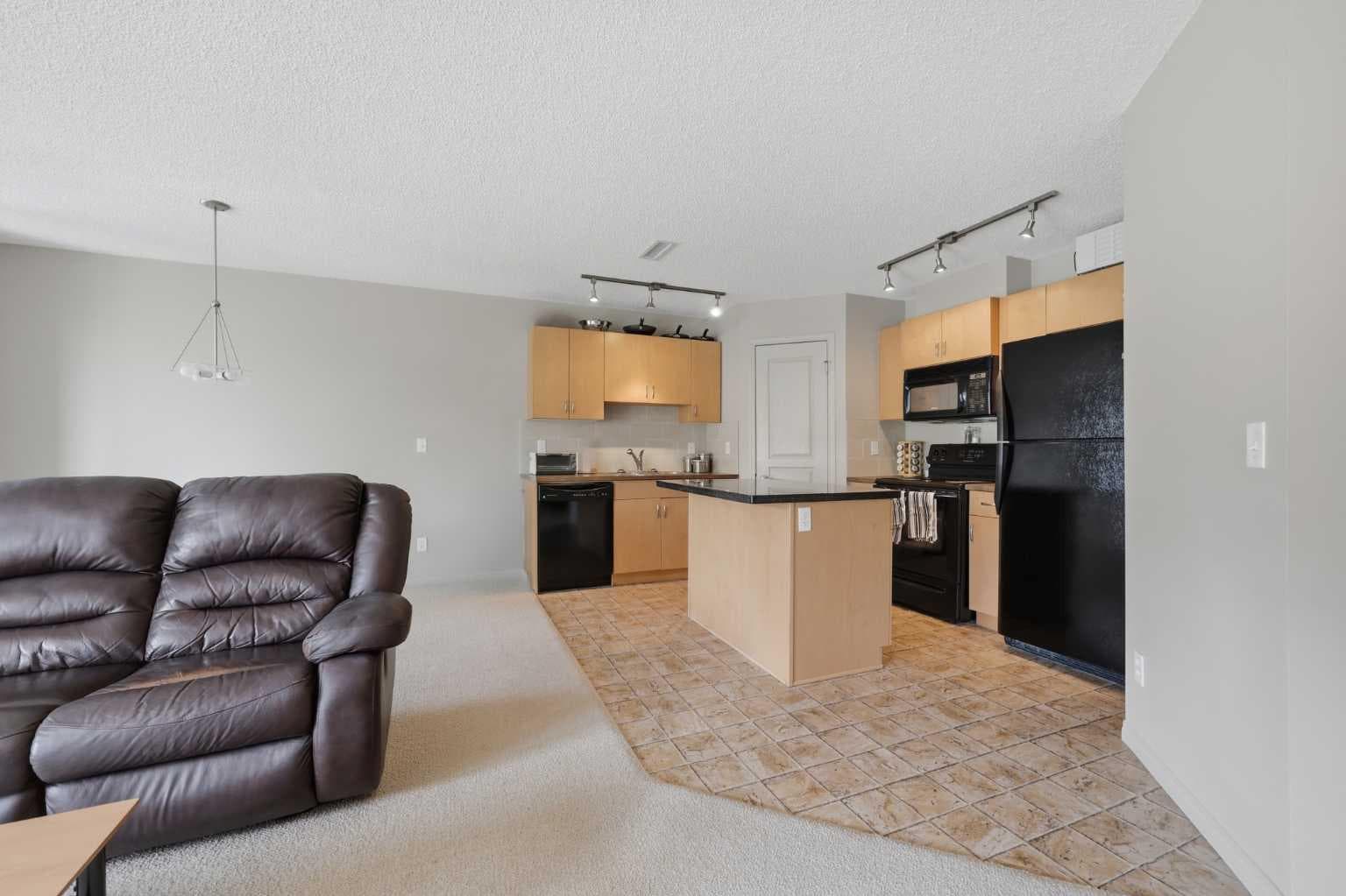 18 Auburn Bay Common SE — photo 2