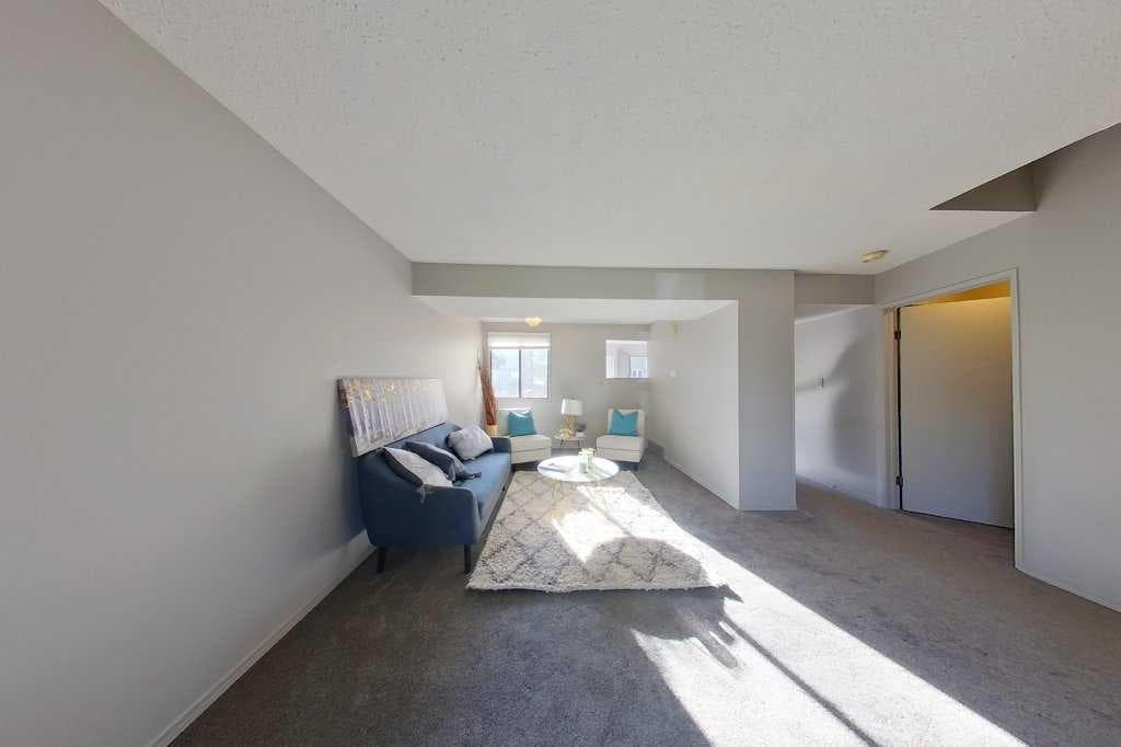 41 South Ridge Crescent SW — photo 2