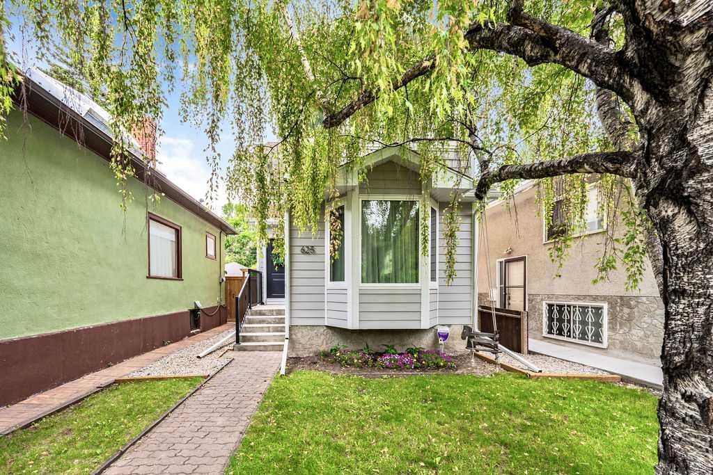 625 13 Avenue NE — photo 2