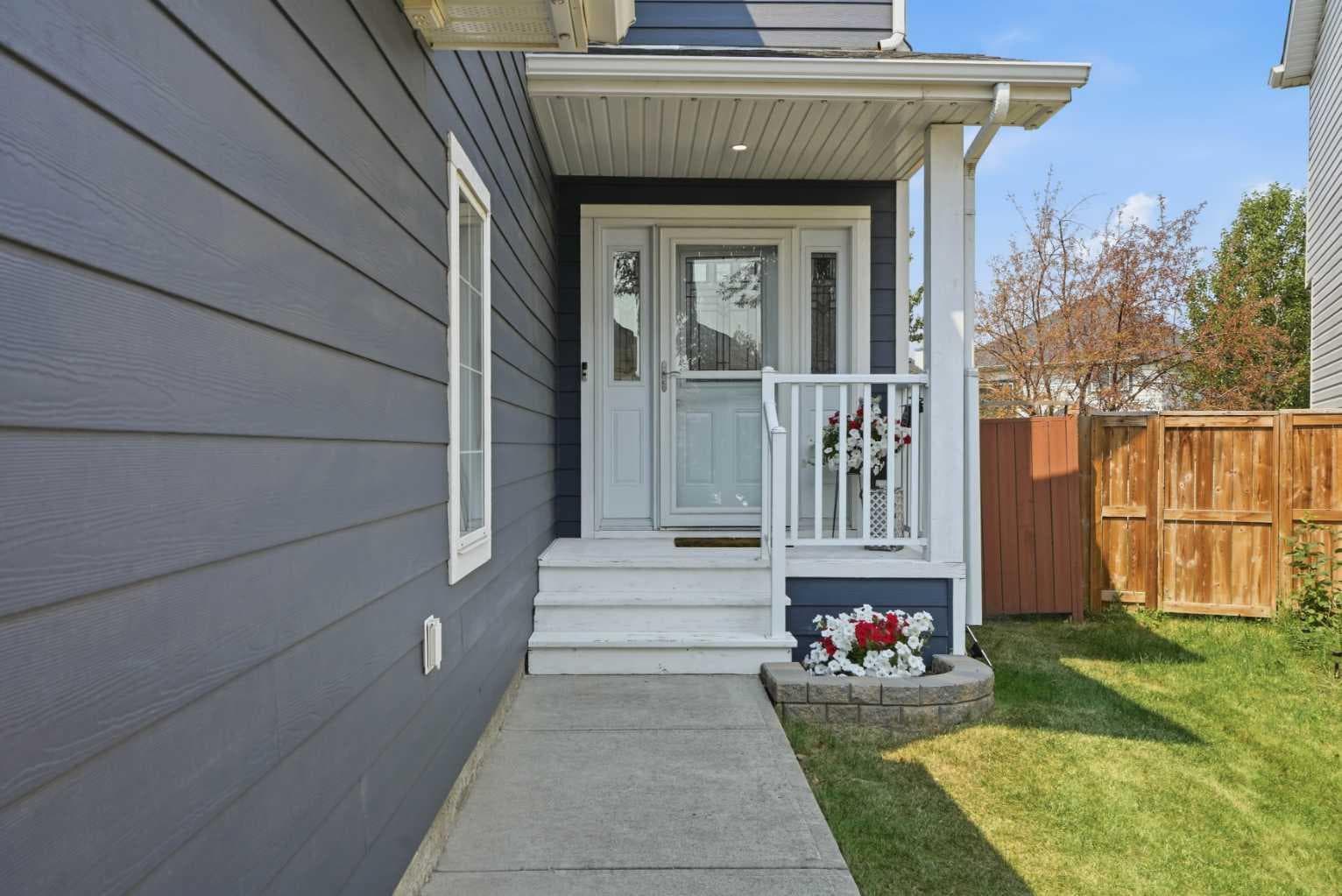 218 Bridlewood Place SW — photo 2