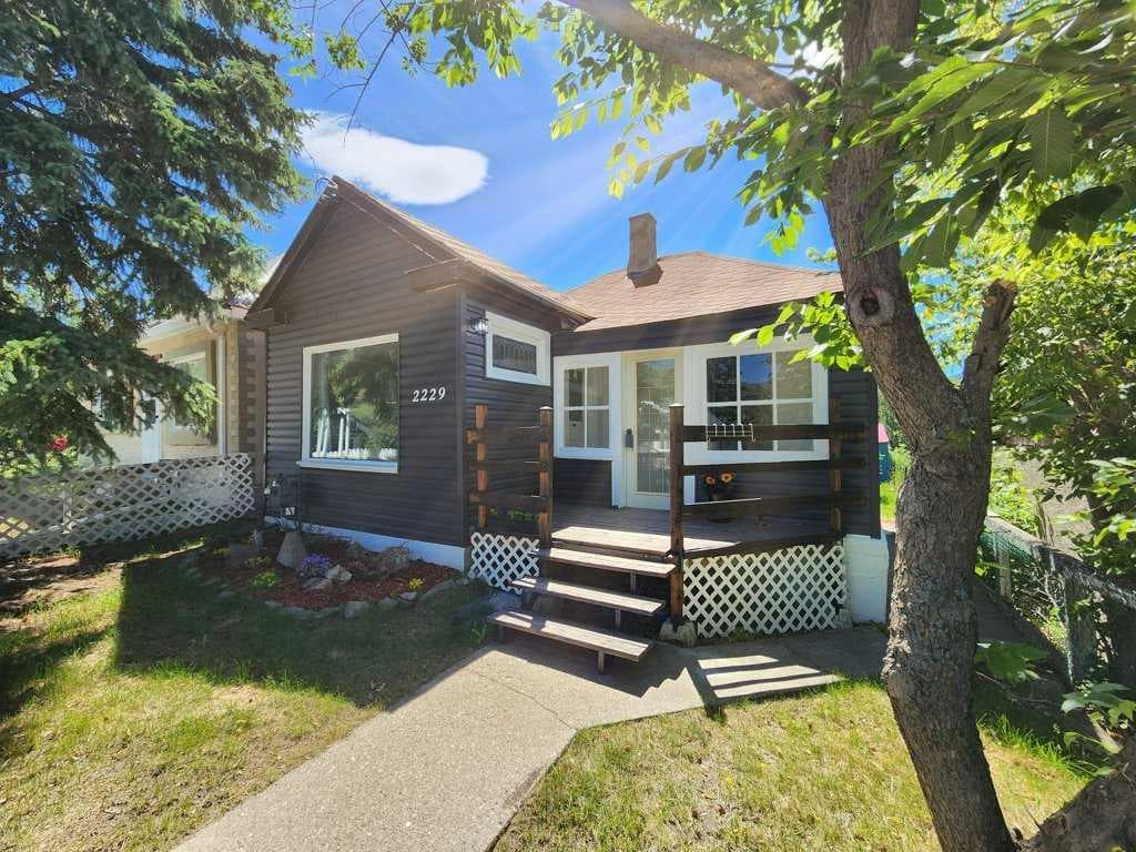 2229 210 Street — photo 1