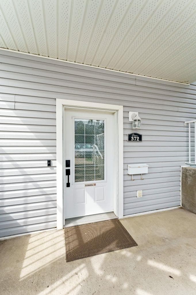 372 Northlands Pointe NE — photo 2