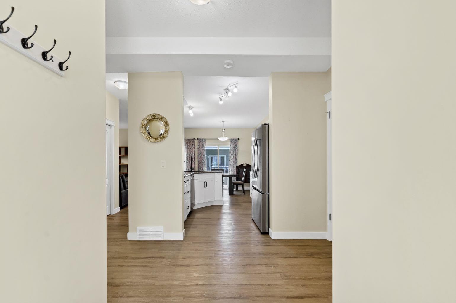 372 Northlands Pointe NE — photo 3