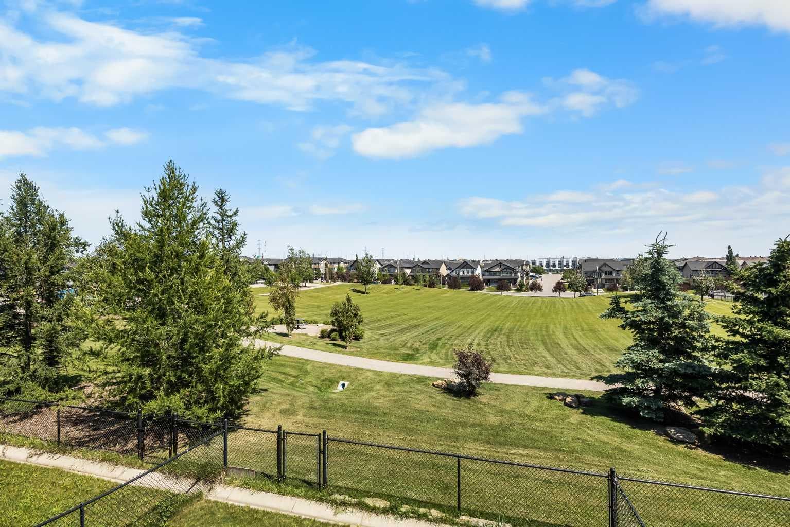 32 Panatella Common NW — photo 4