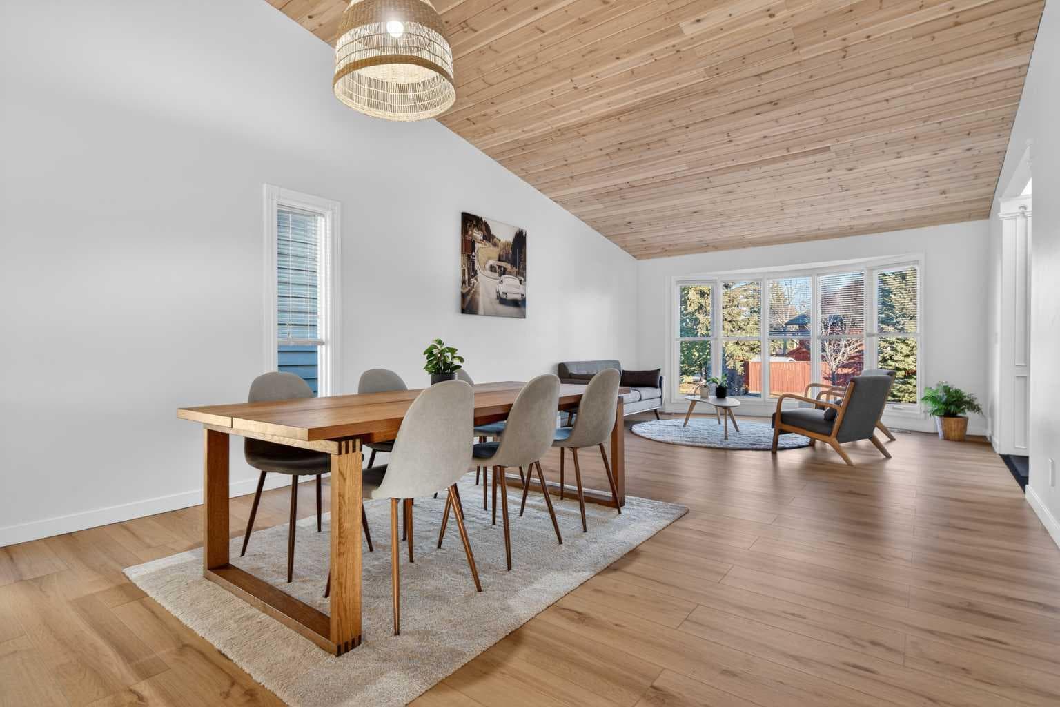 303 Woodside Place — photo 2