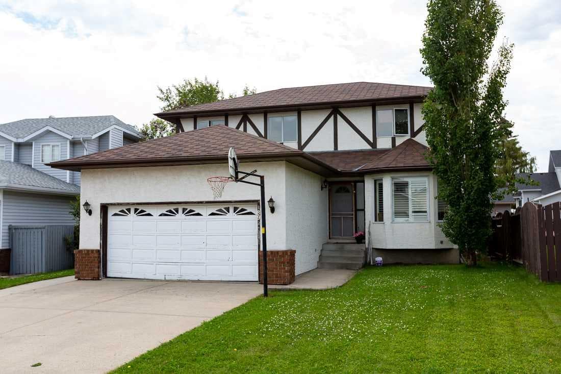 89 Athabasca Crescent — photo 2