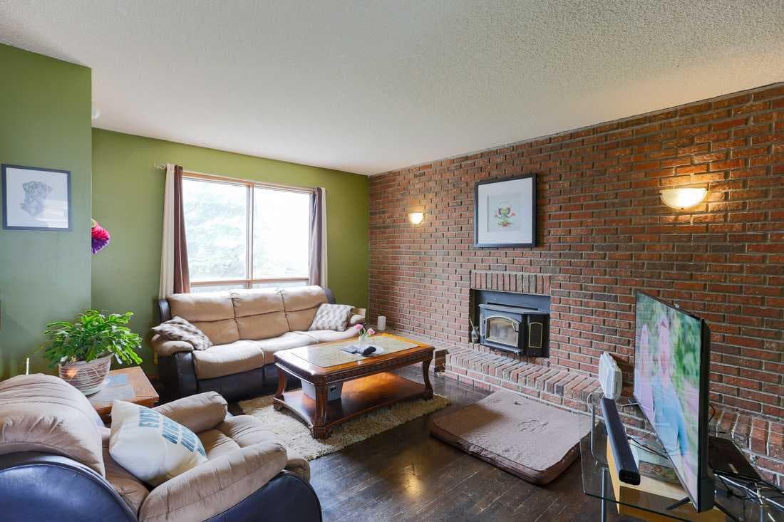 89 Athabasca Crescent — photo 4