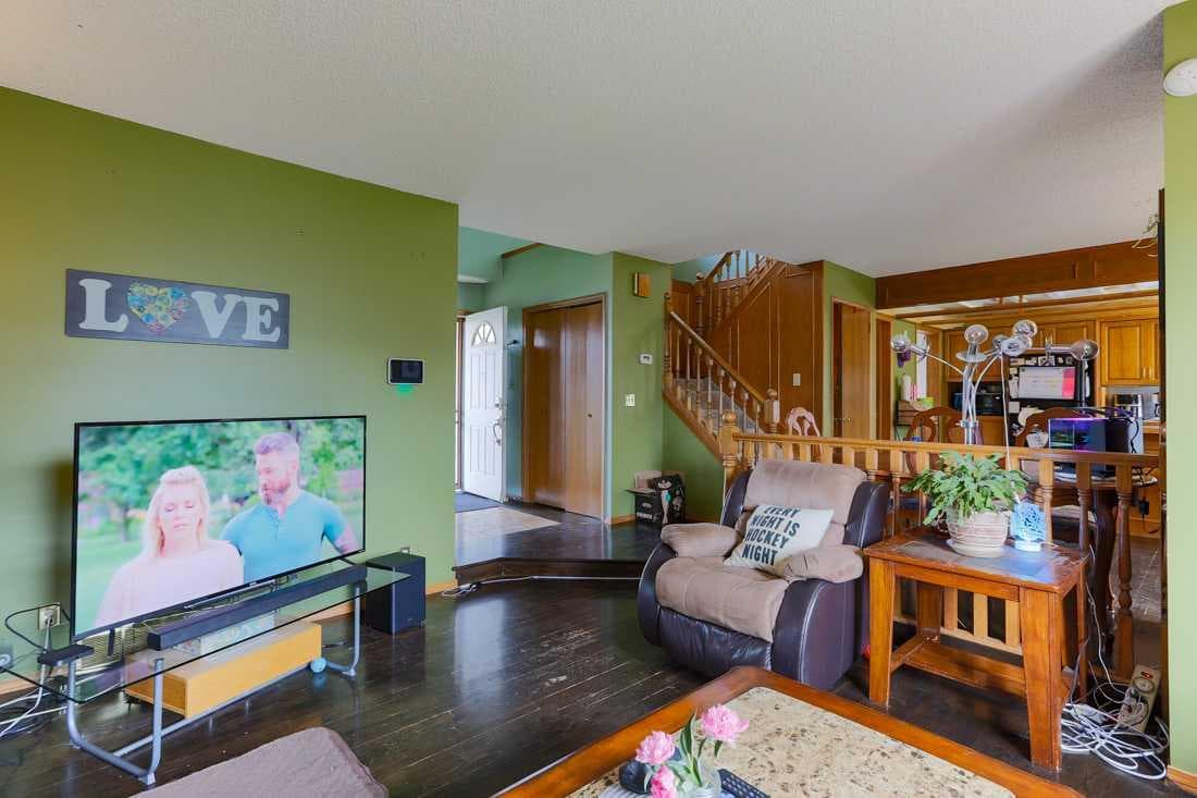 89 Athabasca Crescent — photo 5