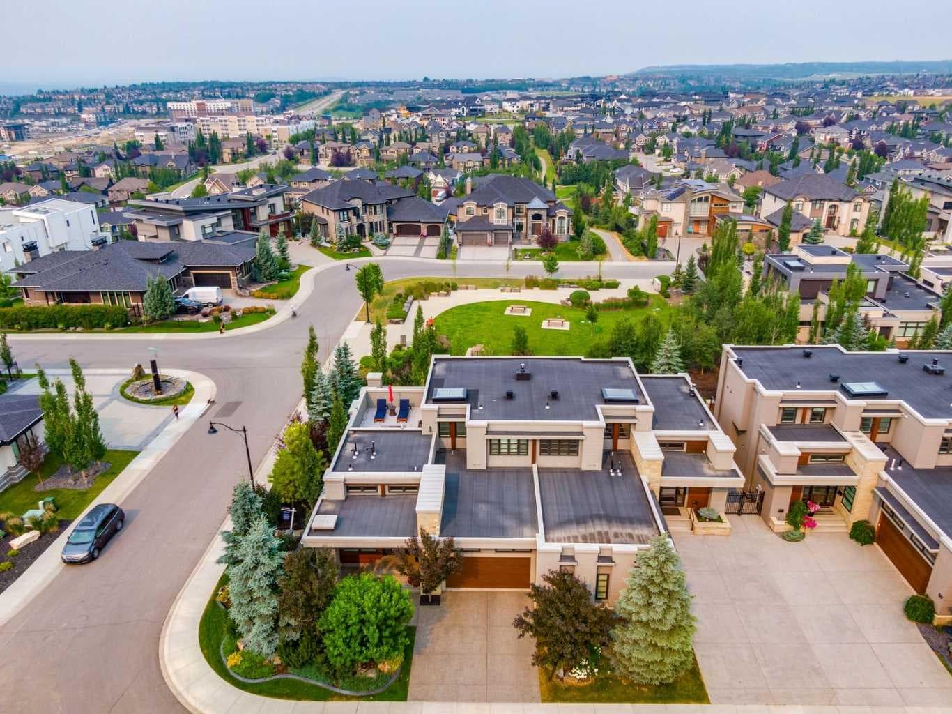 67 Aspen Ridge Square SW — photo 2