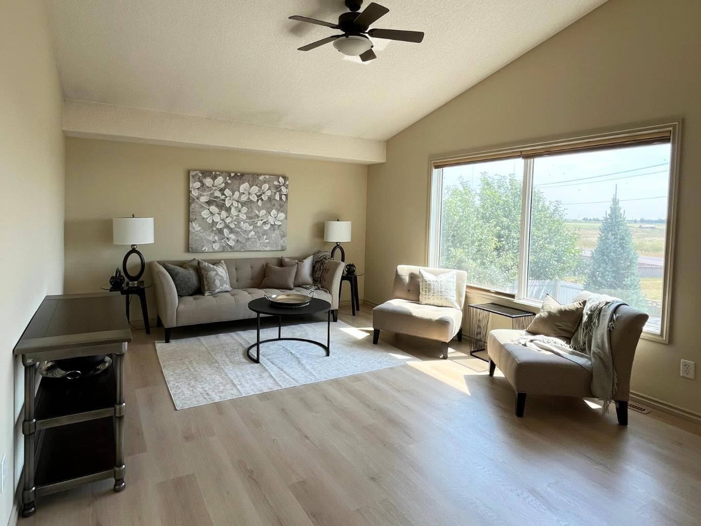 226 Gateway Manor S — photo 2