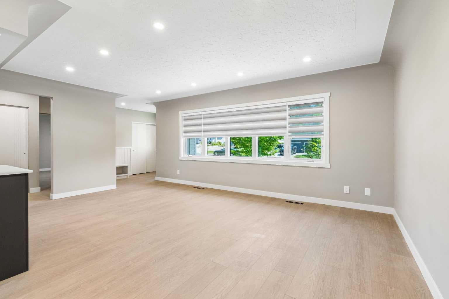 4319 19 Street NW — photo 4