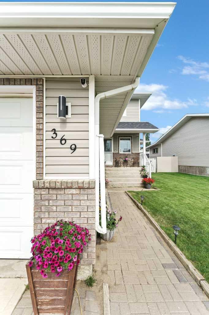 369 Stratton Way SE — photo 4