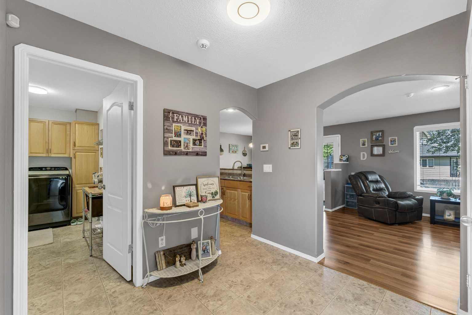 369 Stratton Way SE — photo 5