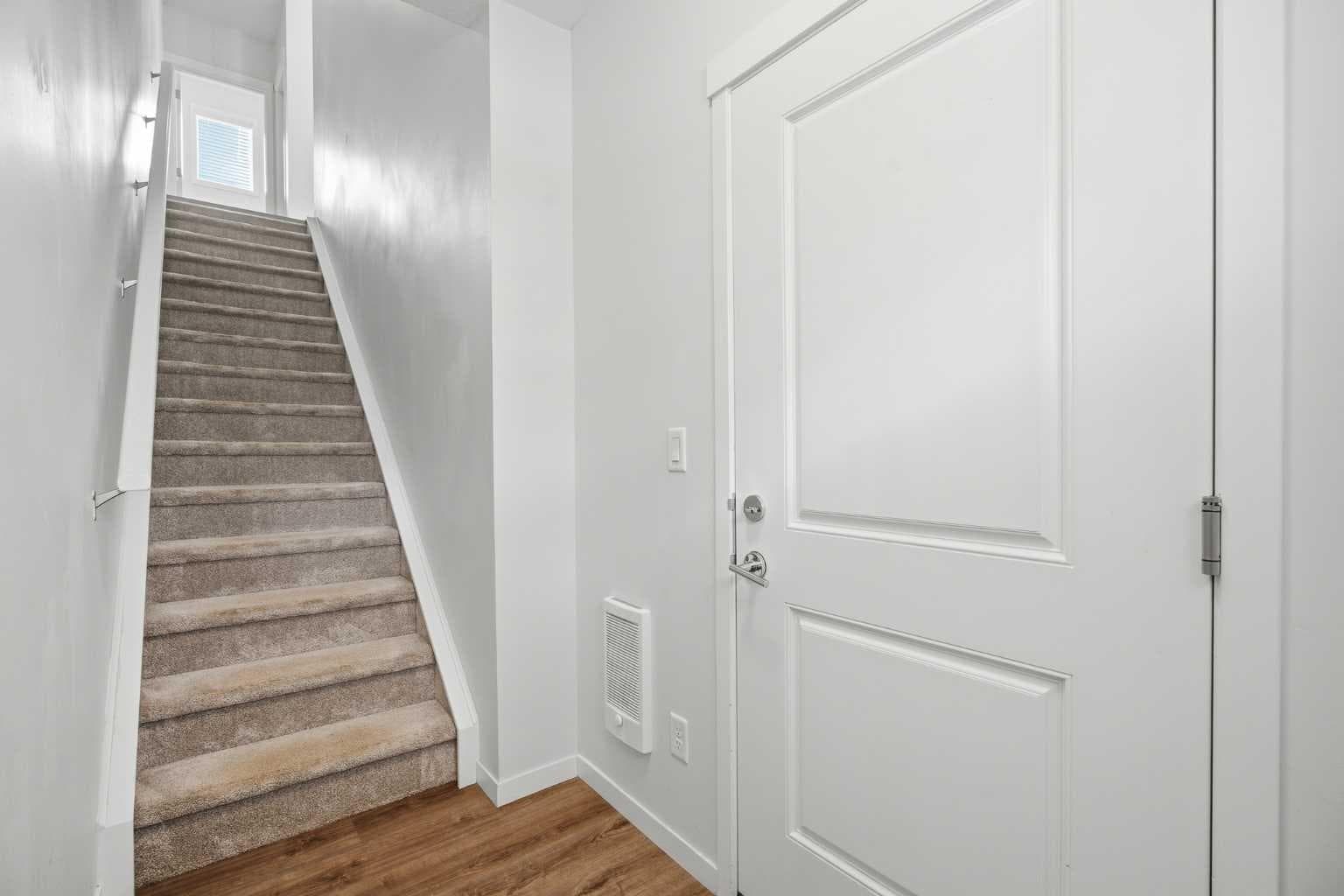 611, 355 Nolancrest Heights NW — photo 3