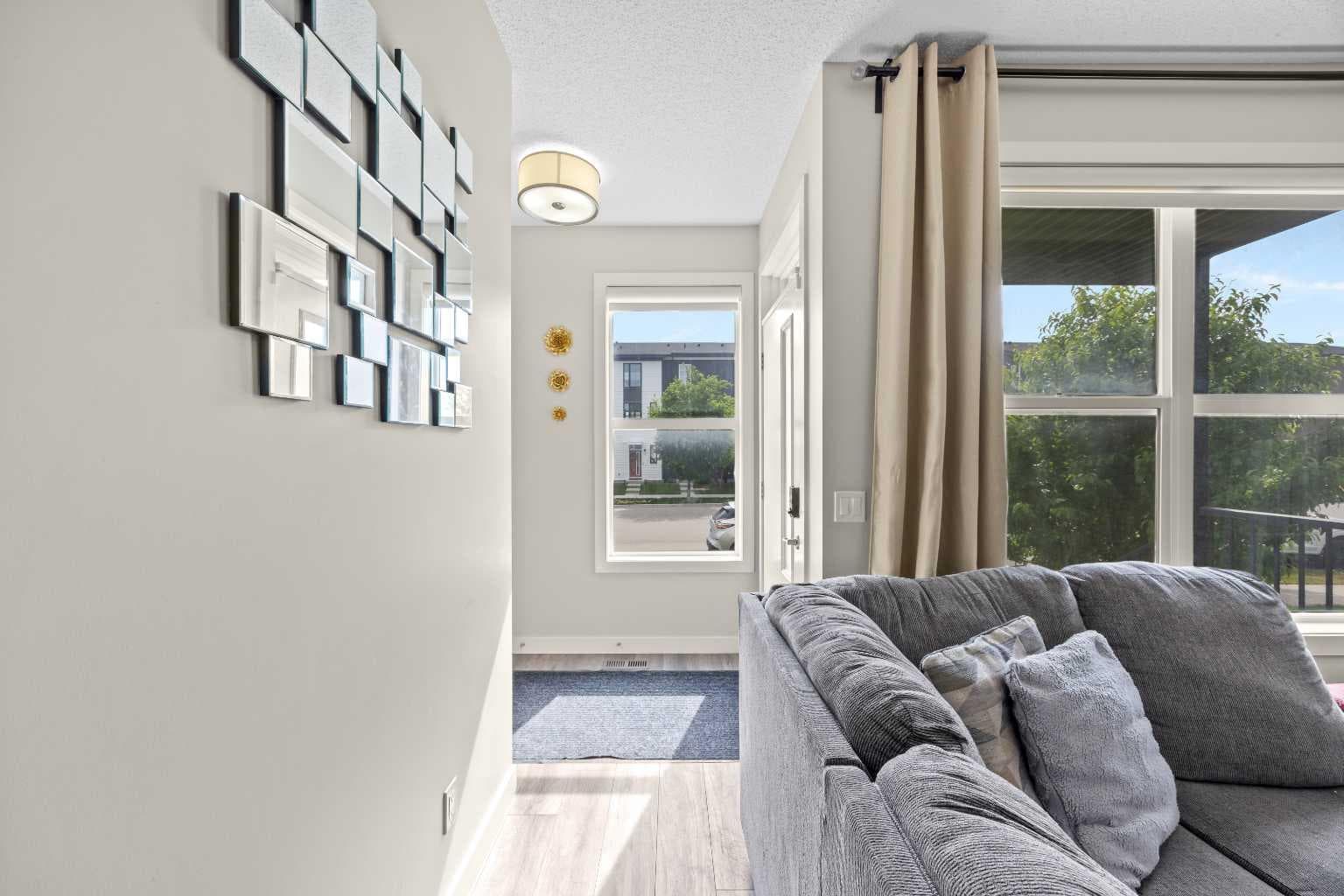 867 Walgrove Boulevard SE — photo 4