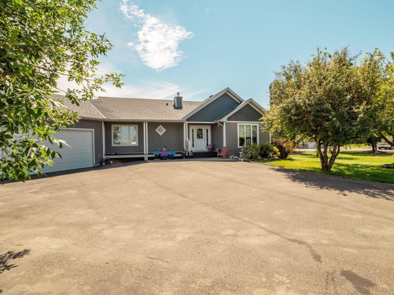219 Falcon Ridge Way W — photo 1