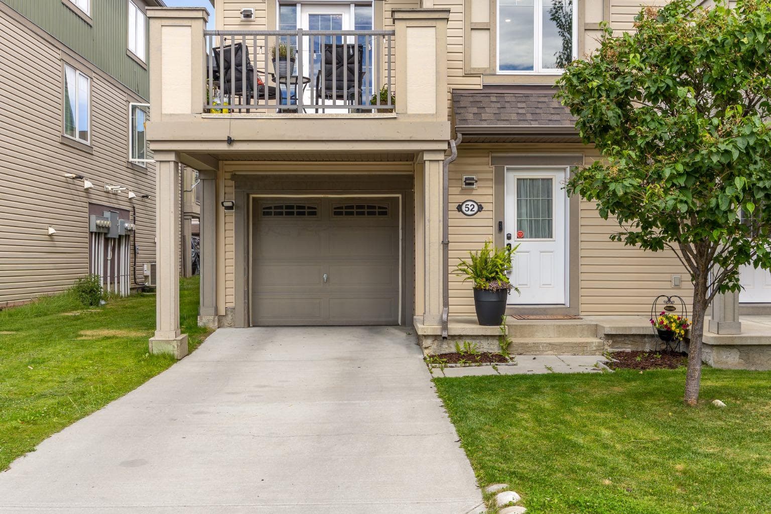 52 Windstone Green SW — photo 2