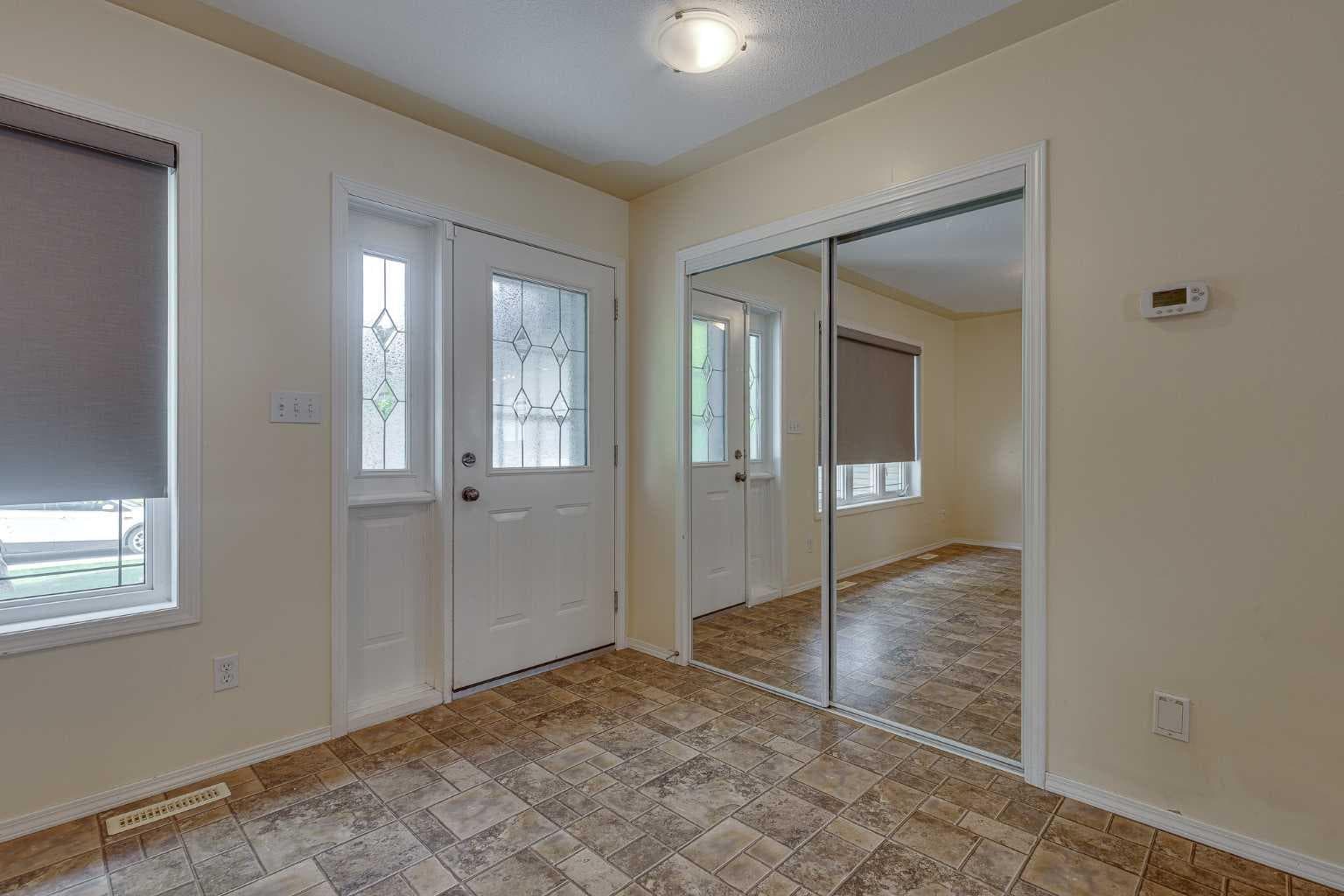 82 Ruttan Close — photo 4