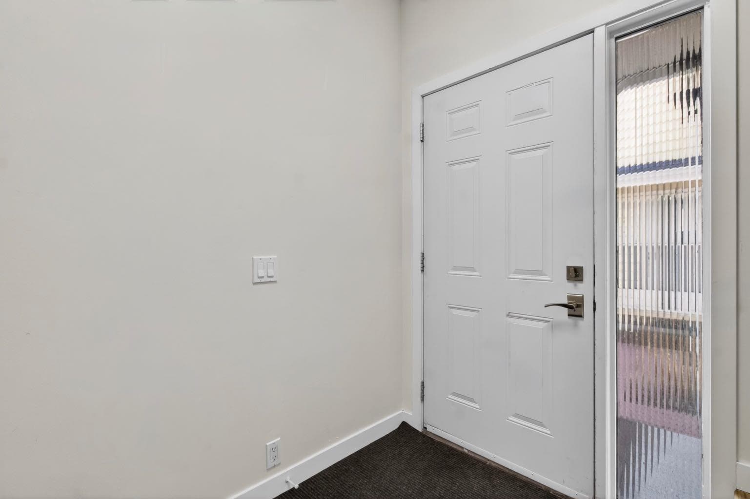 360 Point Mckay Gardens NW — photo 4