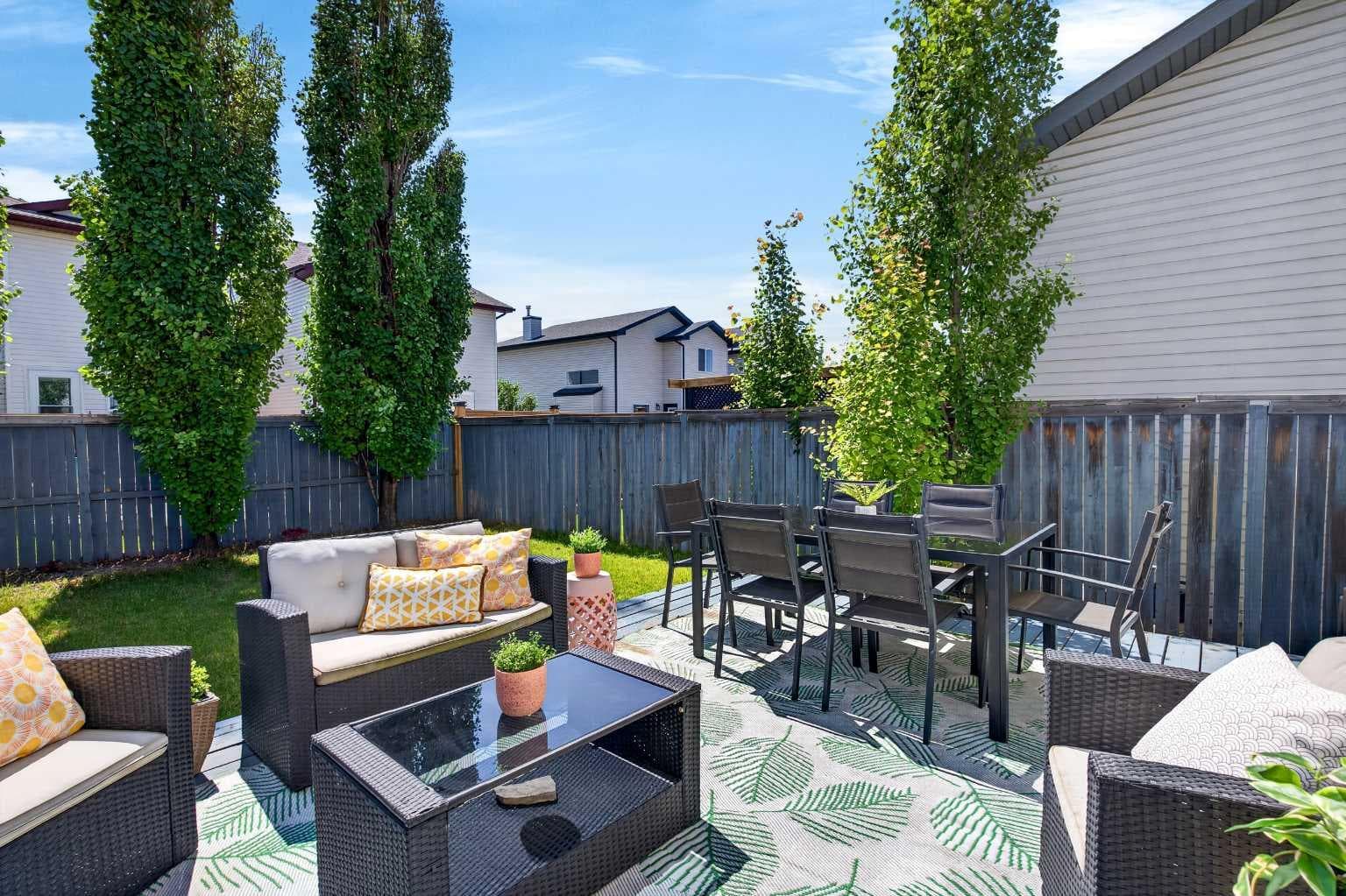 66 Canoe Close SW — photo 1