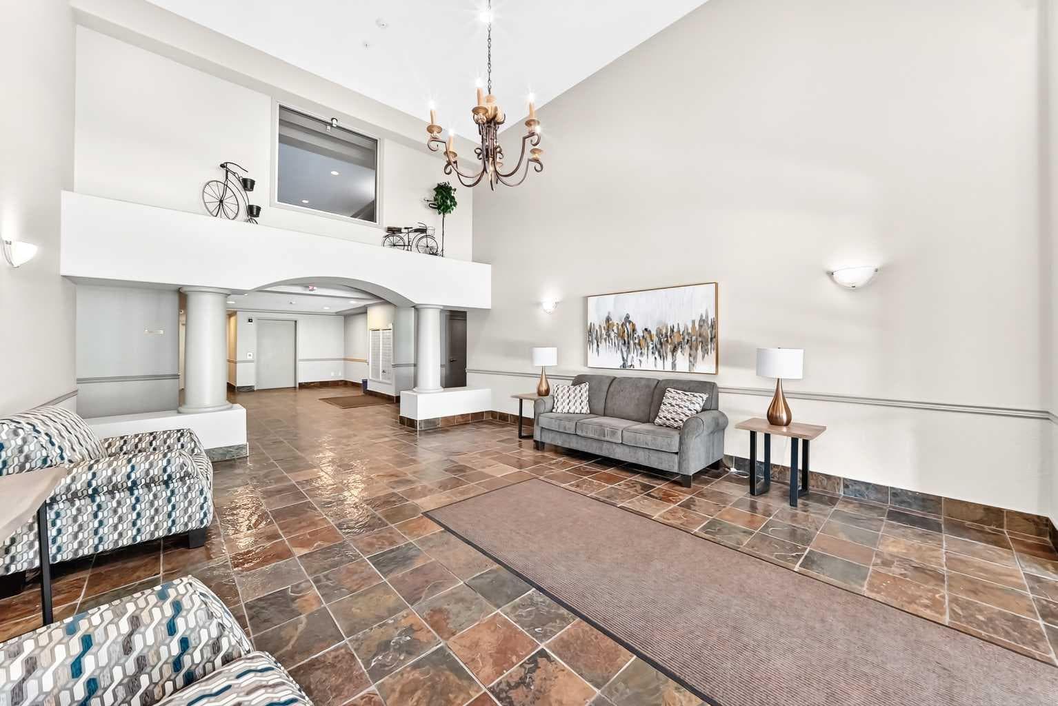 2215, 303 Arbour Crest Drive NW — photo 3