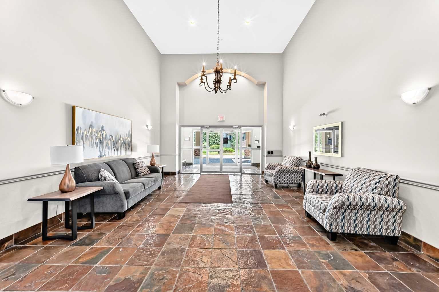 2215, 303 Arbour Crest Drive NW — photo 4