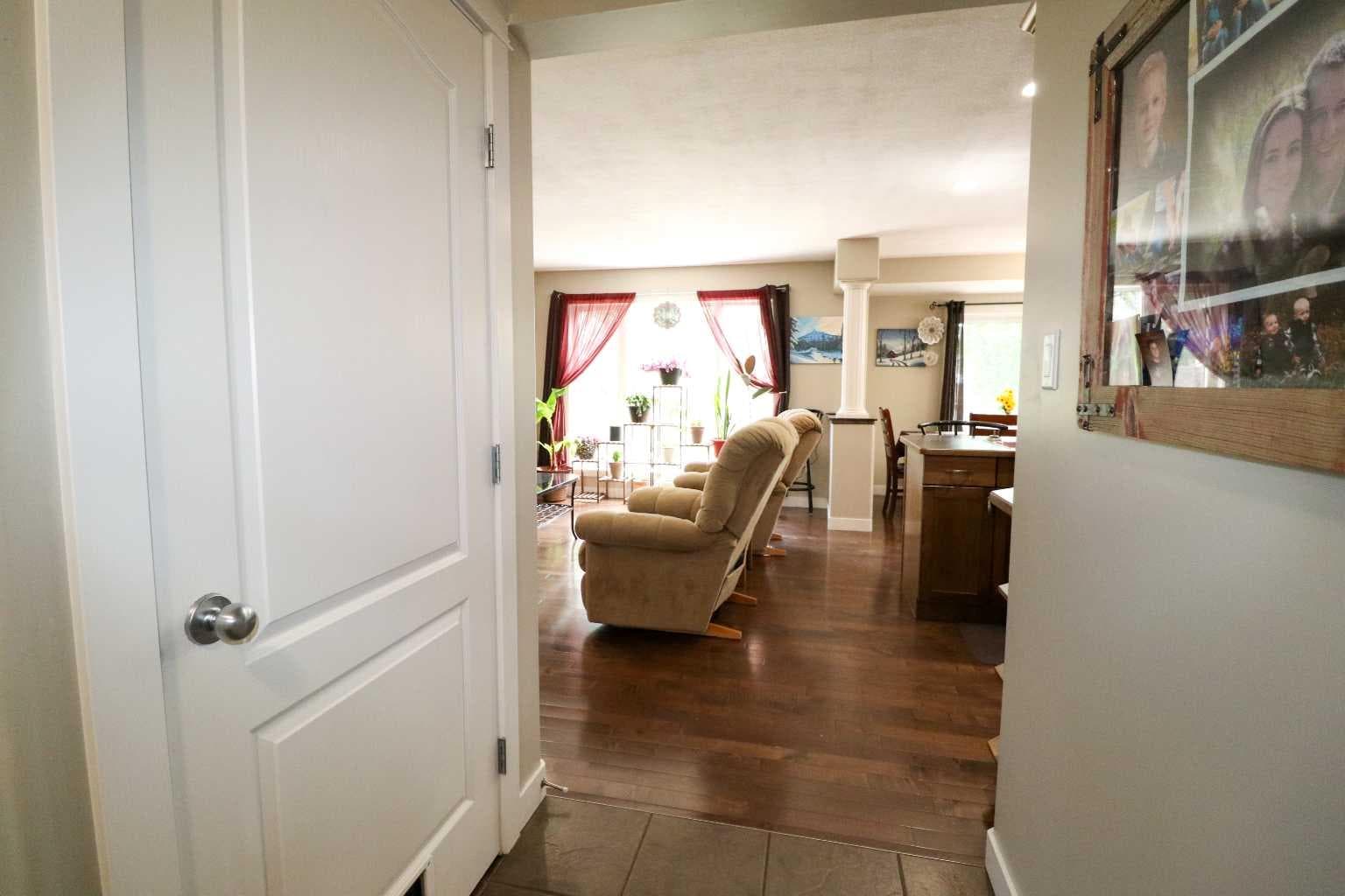 71 Coalbanks Gate W — photo 4