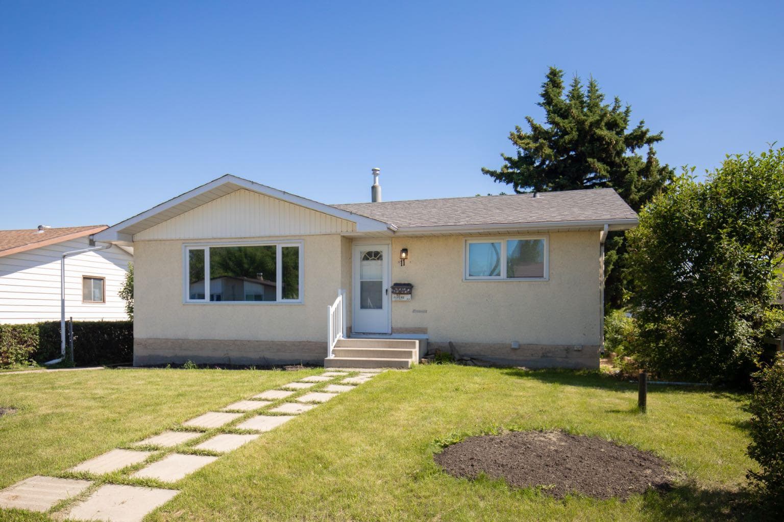11 Oxbow Street — photo 2