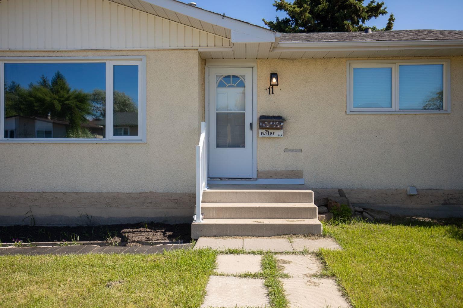 11 Oxbow Street — photo 3