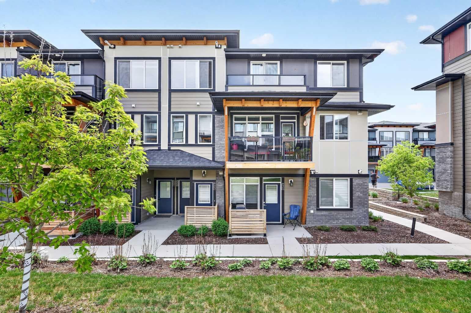 33, 230 Seton Passage SE — photo 2