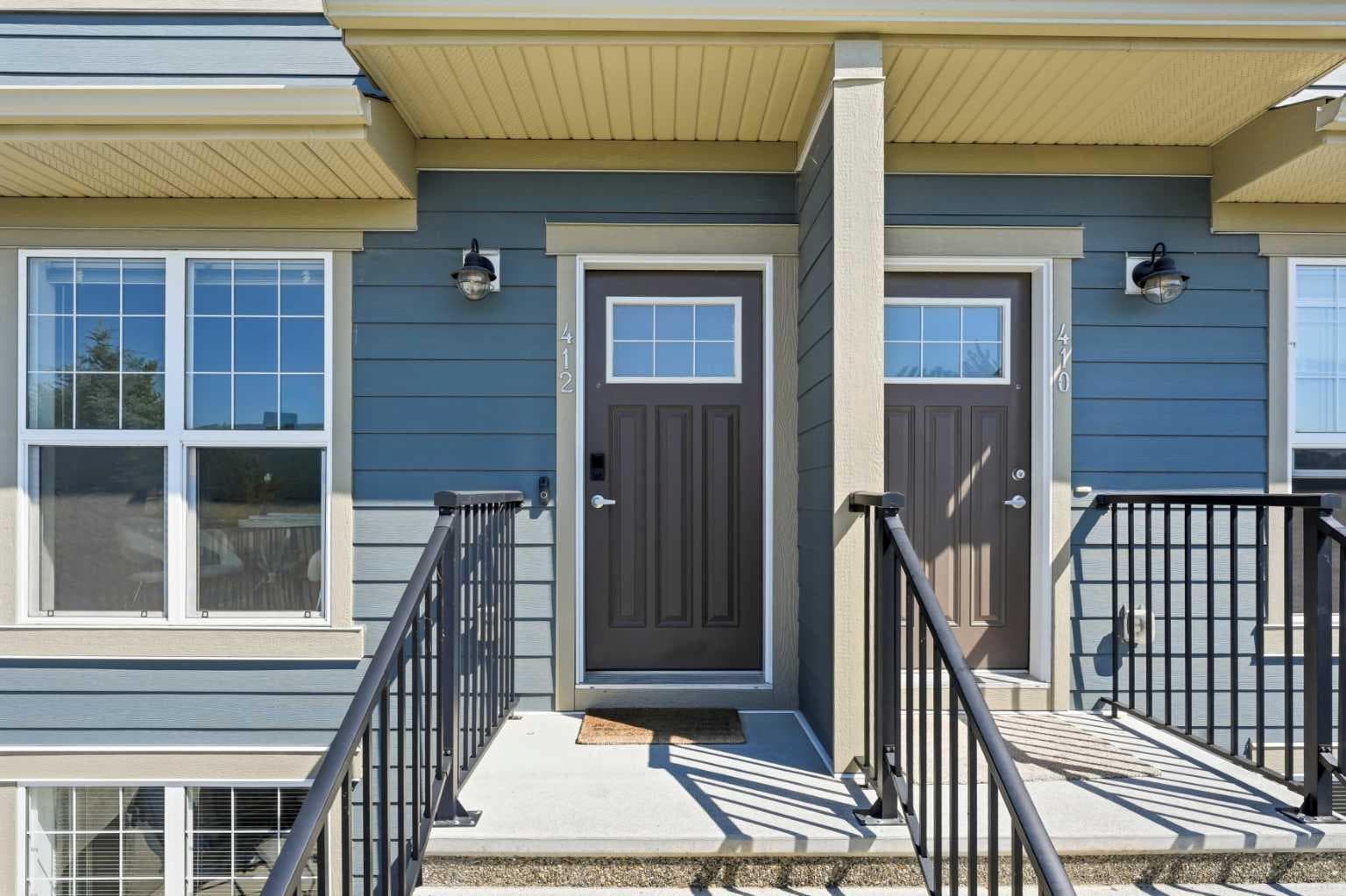 412 Cranbrook Square SE — photo 3