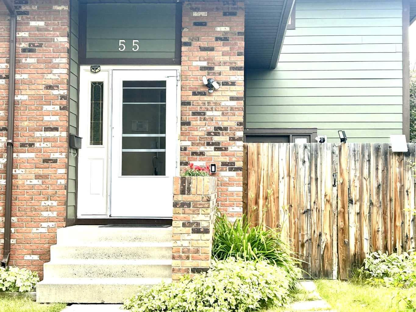55 Bermuda Close NW — photo 3