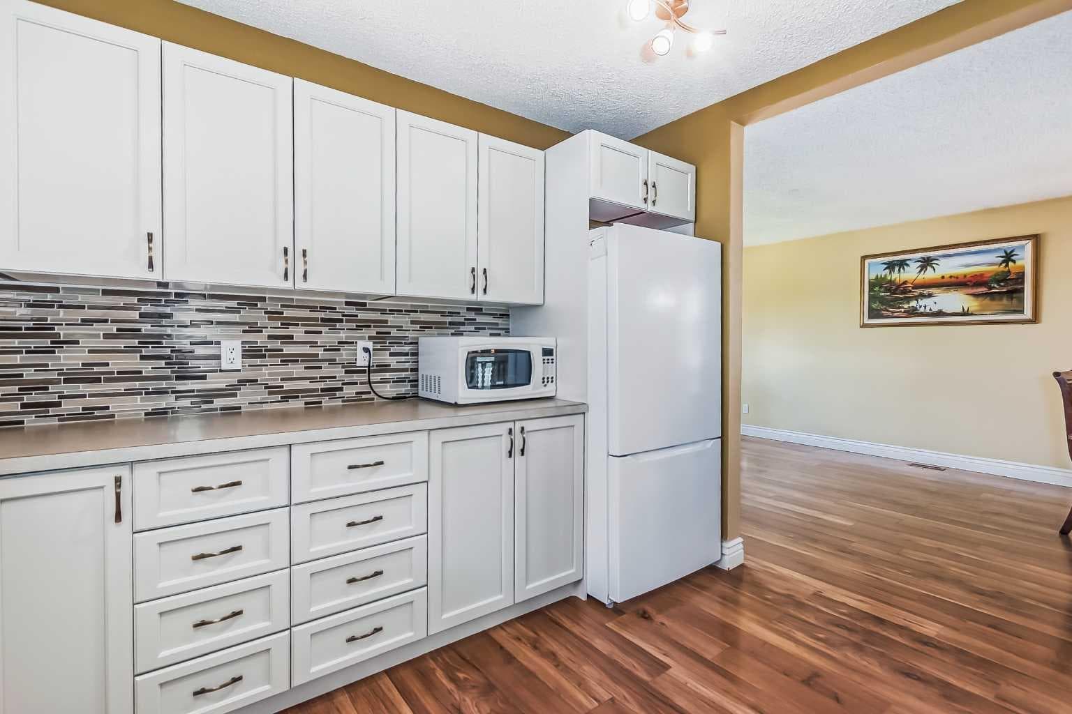 55 Bermuda Close NW — photo 4