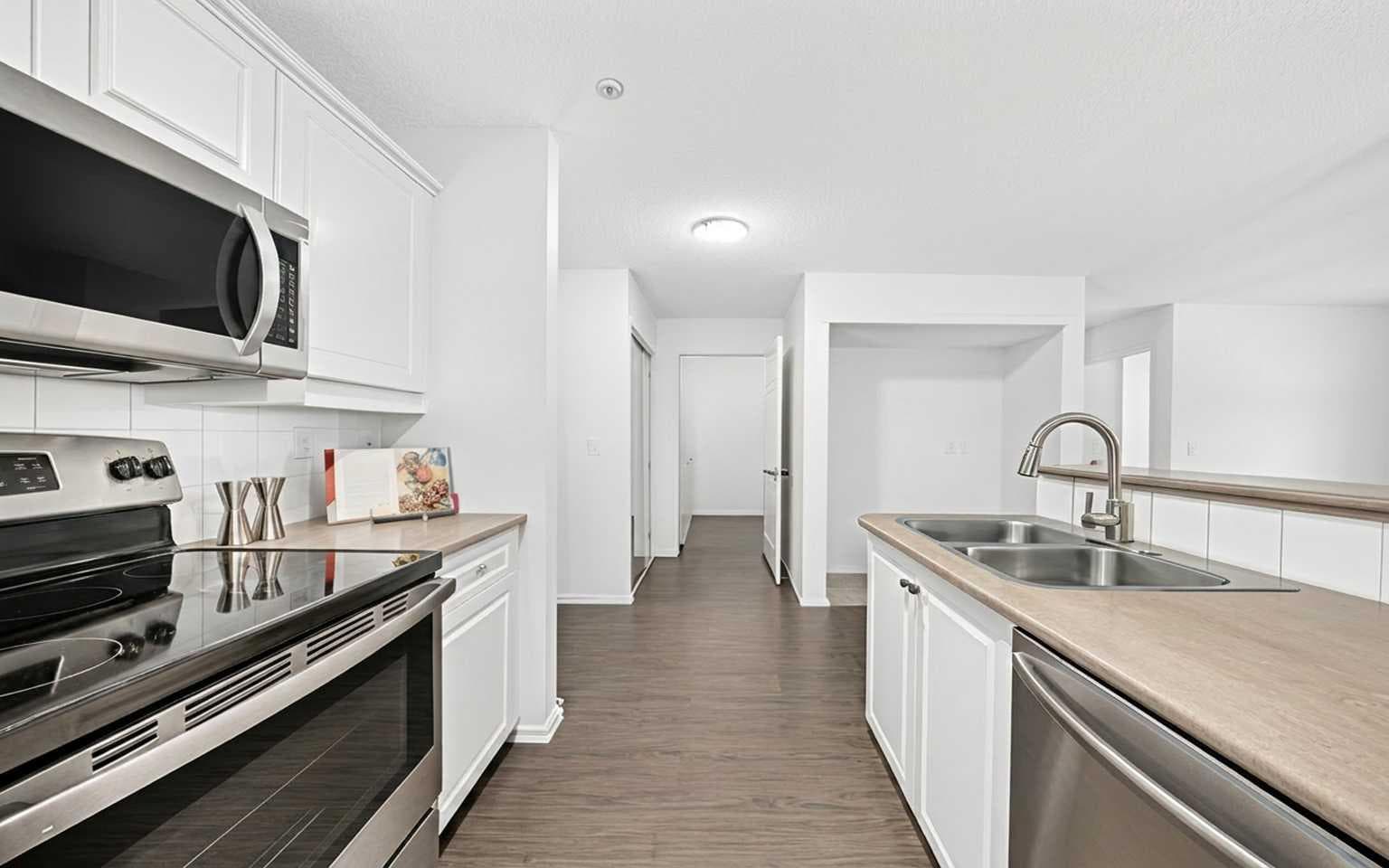 209, 260 Shawville Way SE — photo 5