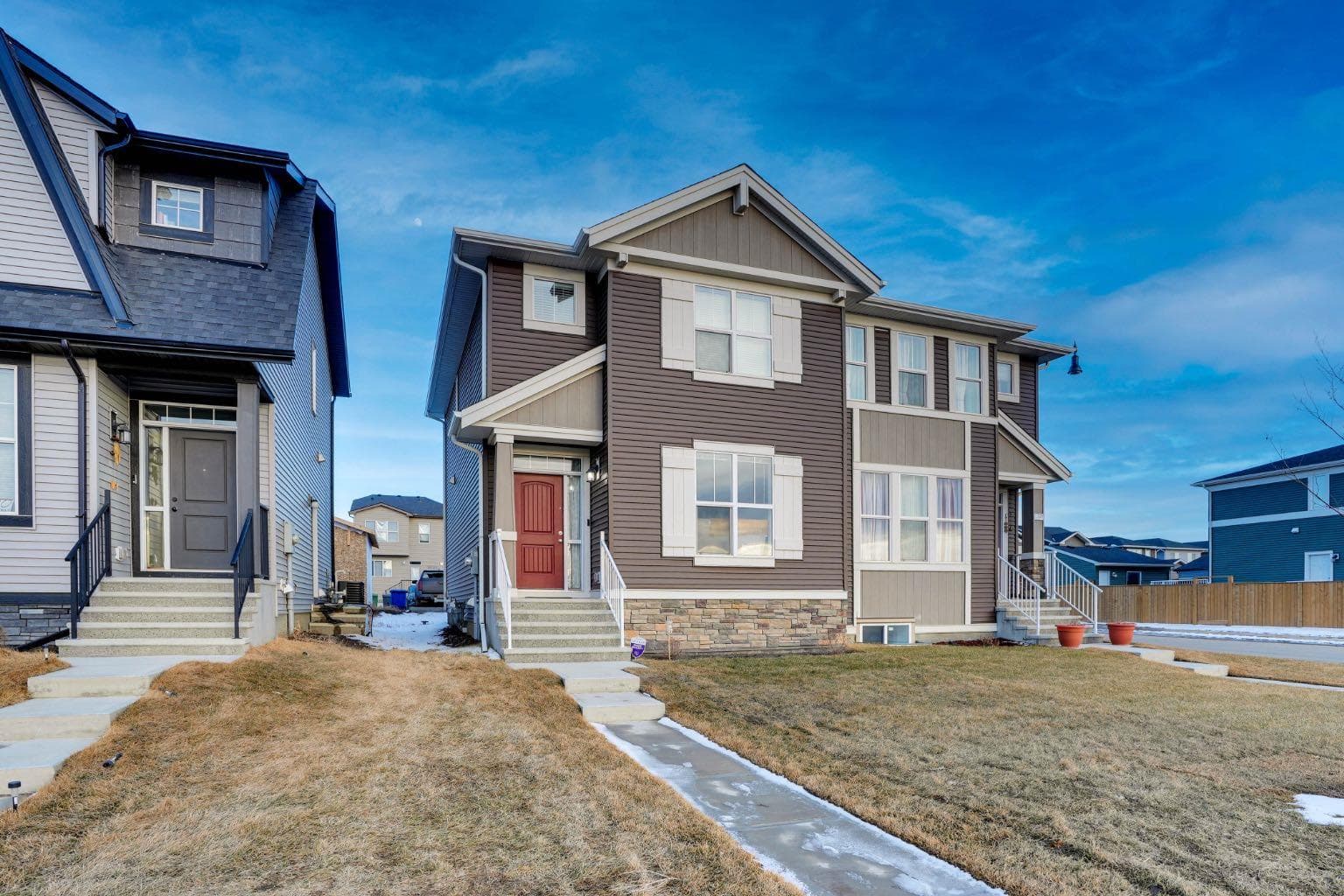 324 Dawson Drive — photo 1