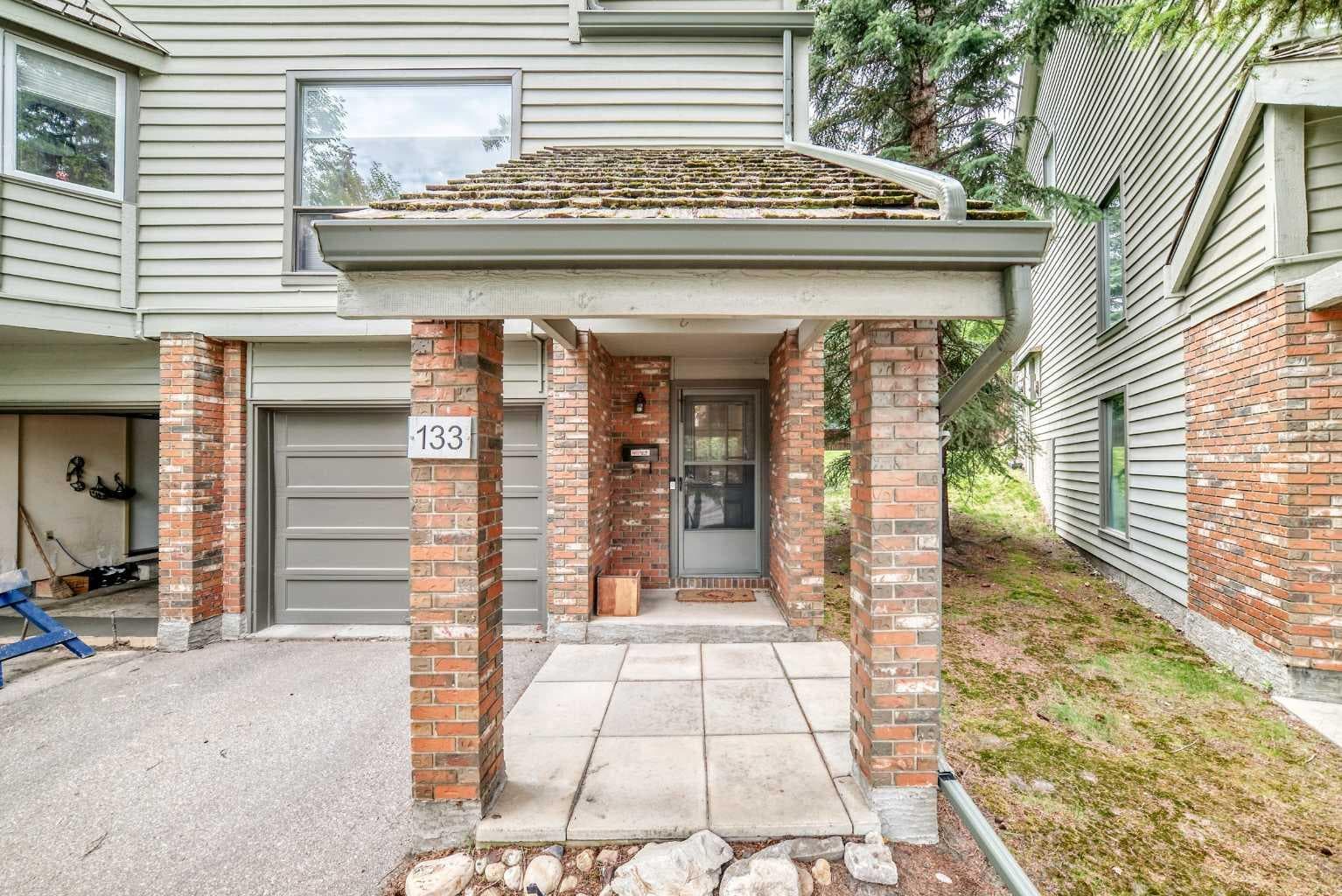 133 Point Drive NW — photo 2