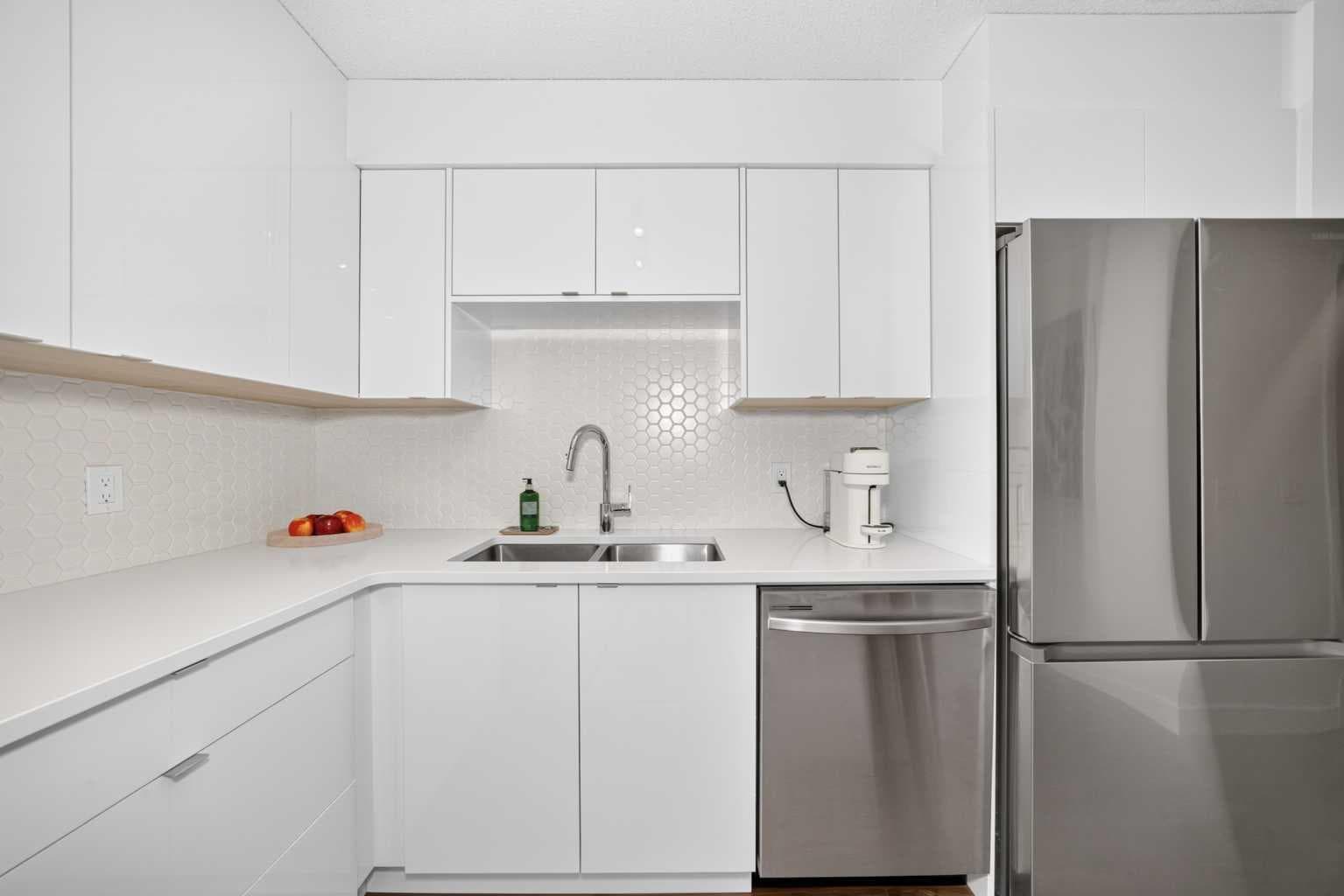 133 Point Drive NW — photo 5
