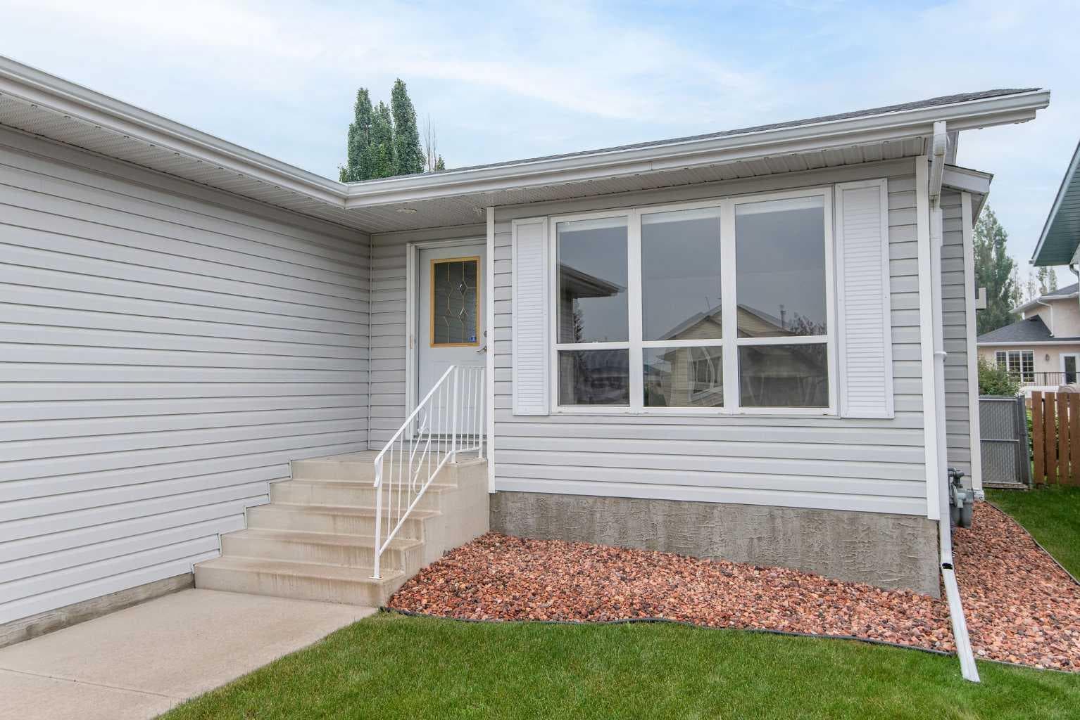19 Logan Close — photo 2