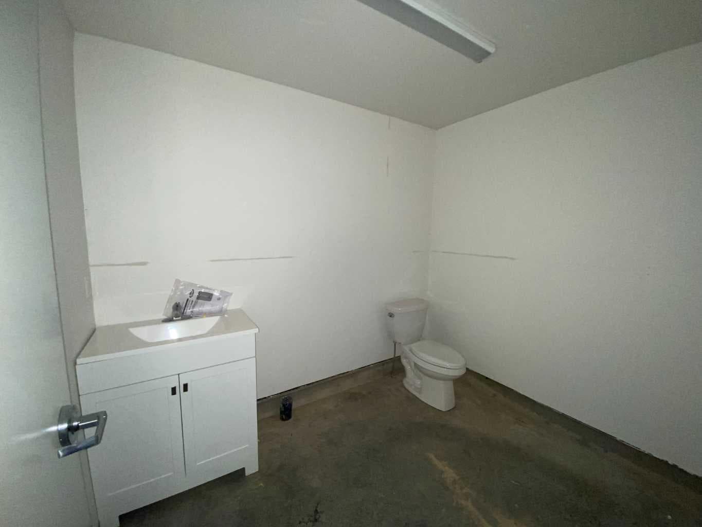 5806 60 Street — photo 3