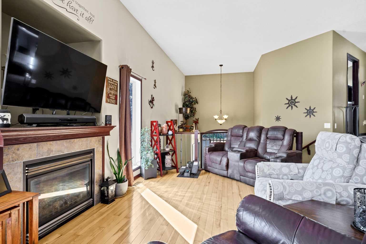 801, 800 Carriage lane Place N — photo 5
